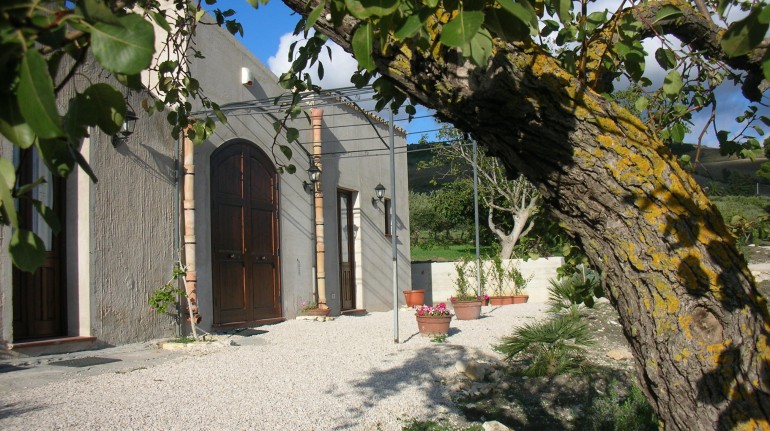 Farmhouse in Sicily 