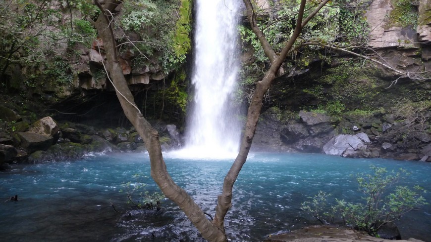 Natural and free hot spring of Costa Rica