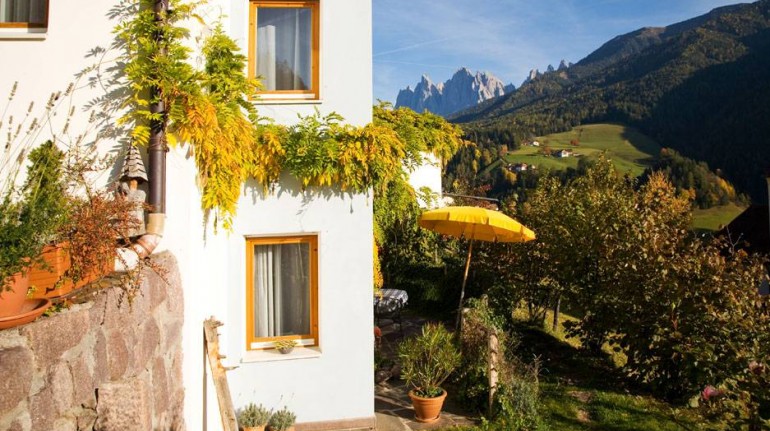 Eco-friendly accommodation in Val di Funes, South Tyrol