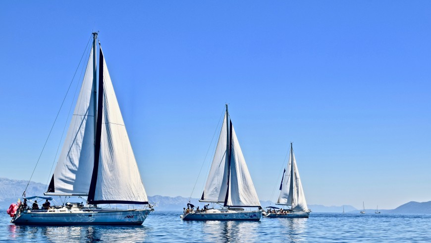 Sailing boats, photo by Karla Car via Unsplash