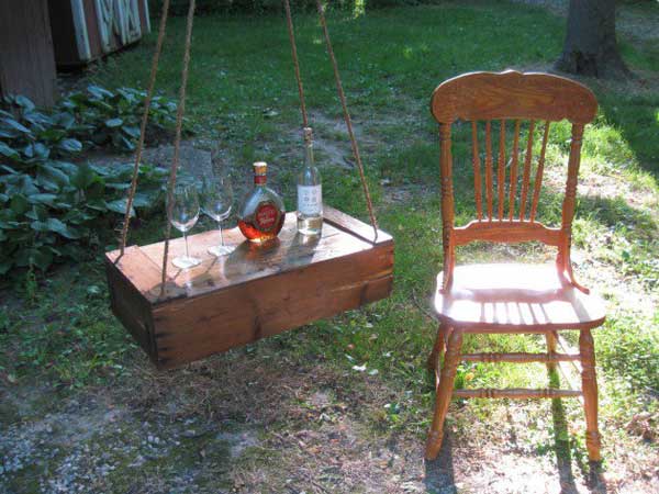 Garden, hanging table, Foto via Pinterest