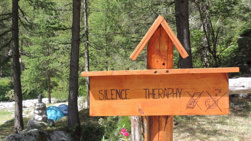 Silence Therapy near the river at Piccolo Paradiso Camping