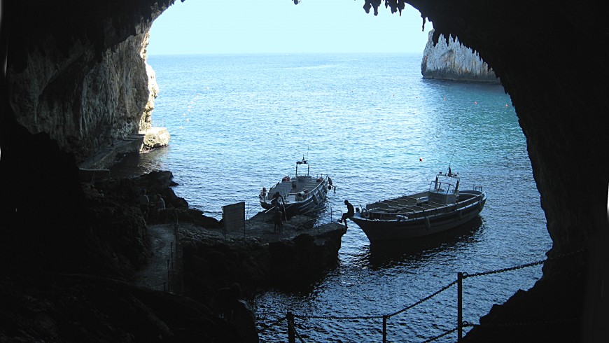 Grotta Zinzulusa, Apulia.