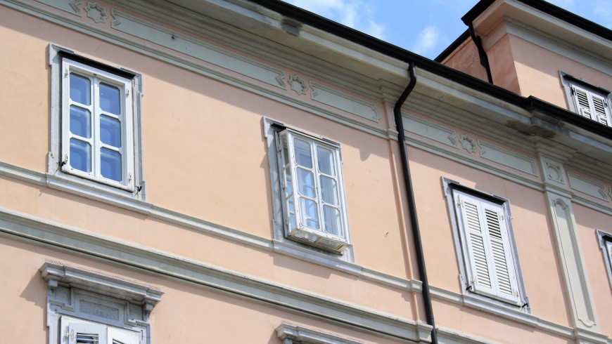 An anti-Bora window in Trieste