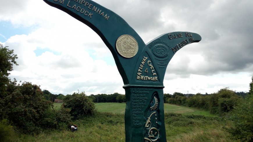 Bike tour from Chippenham to Bowood, a totem