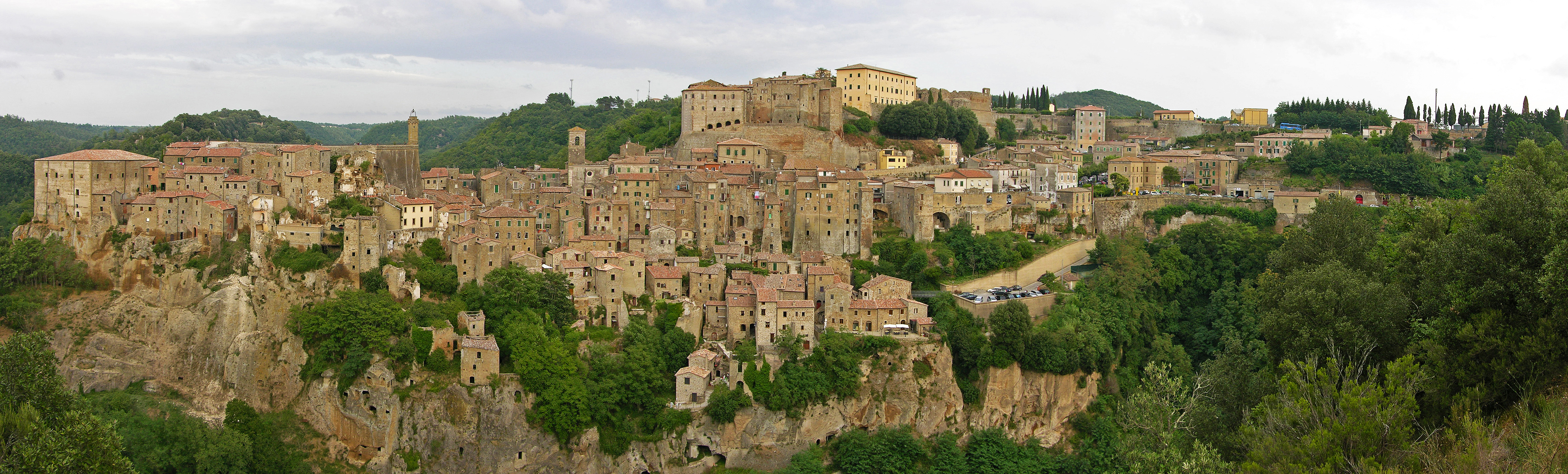 Sorano, vista panoramica dell'antico borgo