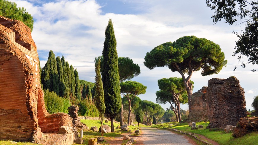 Slow tourism in Italy: the Appian Way