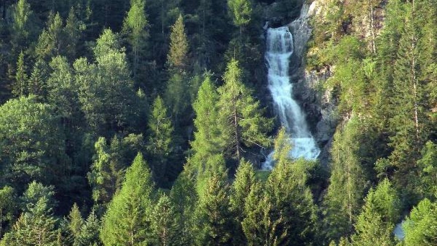 Folgorida waterfall