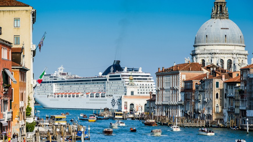 Cruise ship in Venice, a not sustainable way of tourism