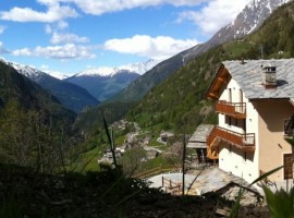 Alpe Rebelle and the valley
