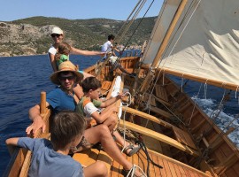 Gajeta falkuša - top extraordinary experiences in Dalmatia