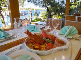 Seafood and local fish in Dalmatia - Restaurant Fešta