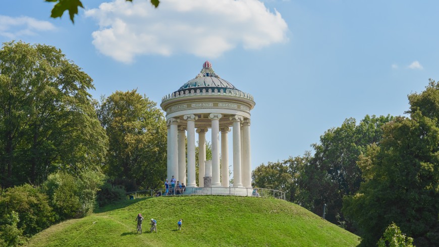 White temple in the Englischer Garten in Munken