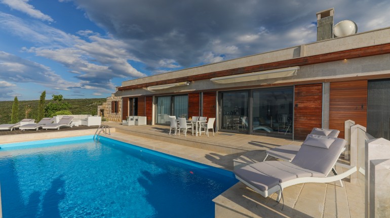 Luxury solo retreat in Croatia - Dol Hills Estate Brac island
