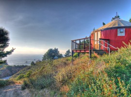 Treebones Resort yurt tend