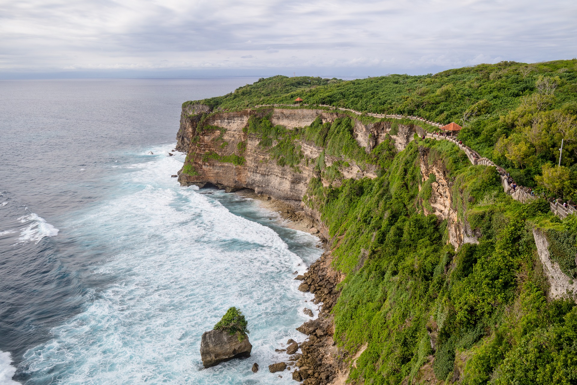 Uluwatu Temple, Bali. Photo by: Rohitink, via: Pixabay