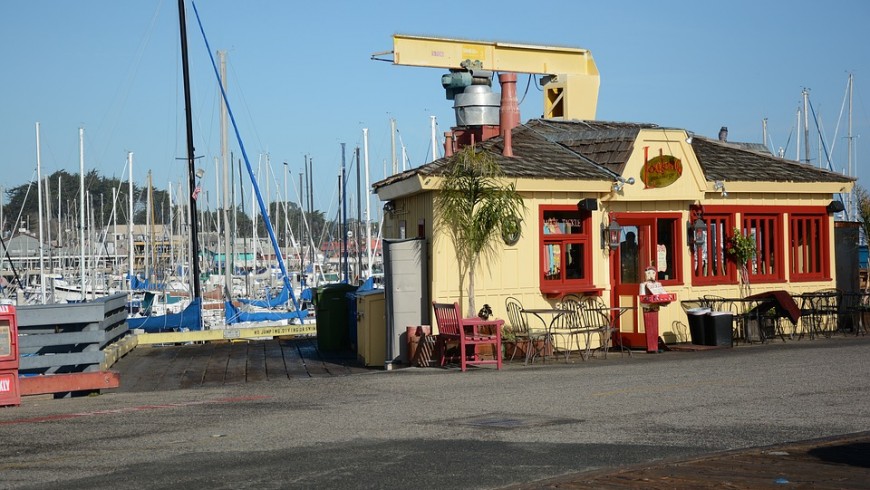 Monterey bar