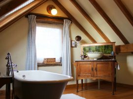 Clearvewe Eco lodge in Monmouthshire, UK
