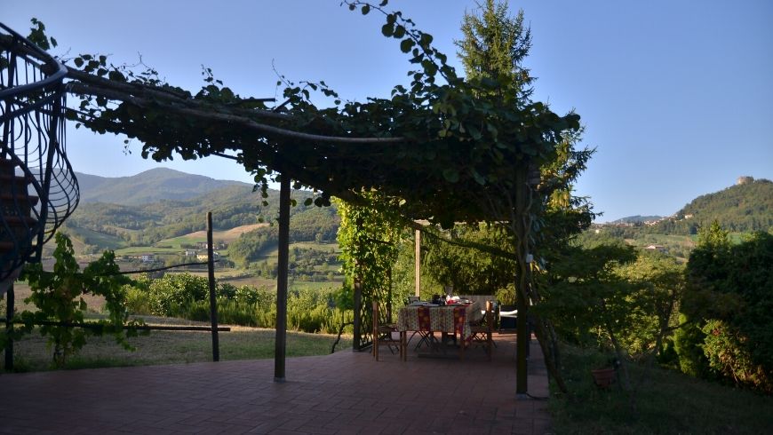 Breakfast under the arbour, Valtidone Verde