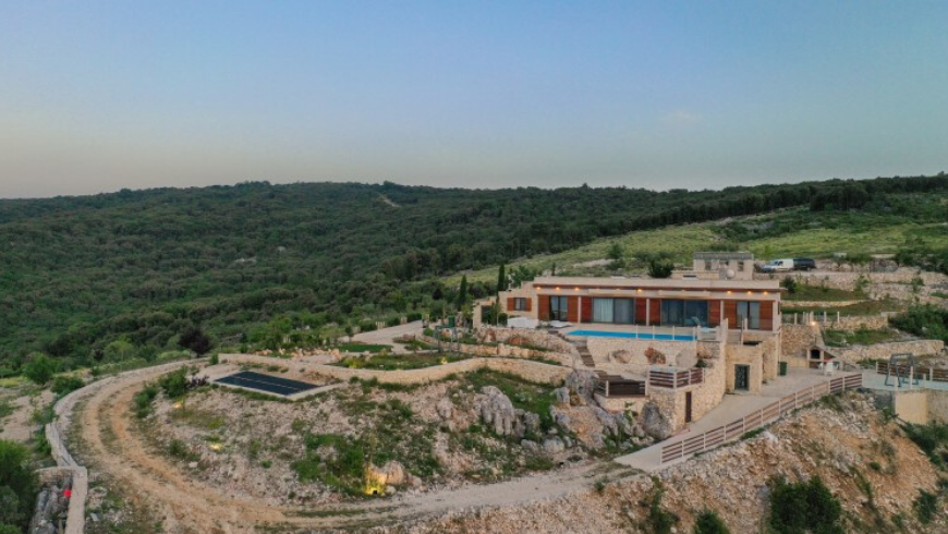 Top 5 eco-friendly and remote holiday homes on Brač island: discorver the Dol Hills estate