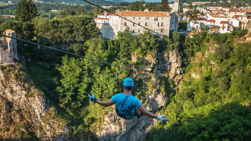 Zip line Pazinska jama