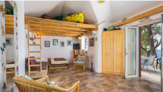 Top 5 eco-friendly and remote holiday homes on Brač island: discorver Vesna cottage