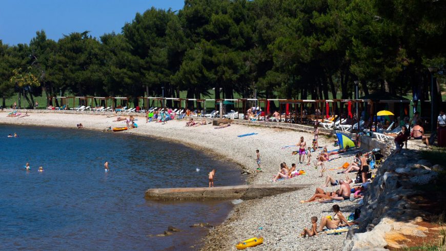 Novigrad green beach in Istria