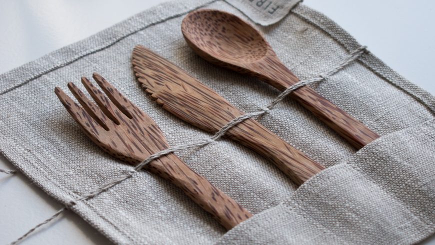 reusable wooden cutlery for your zero-waste travel