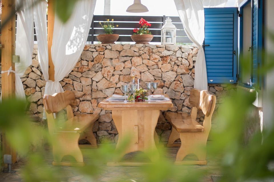 Kalpić B&B near Krka National Park: dining table
