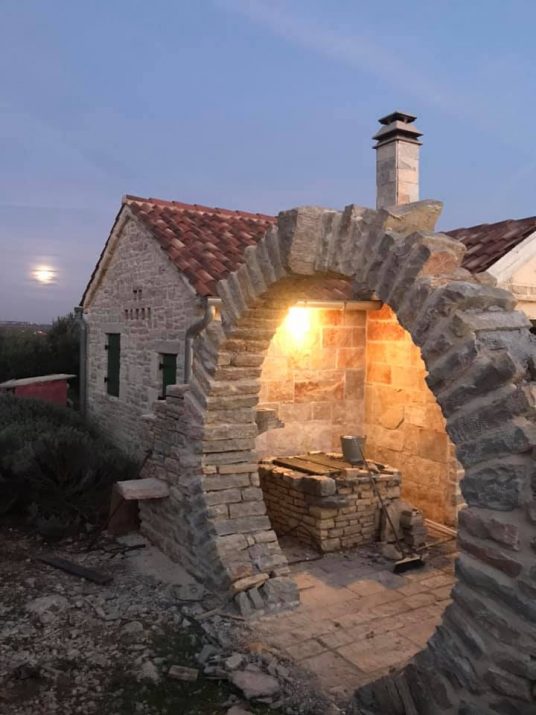 Digital detox holidays in croatia-stone house 