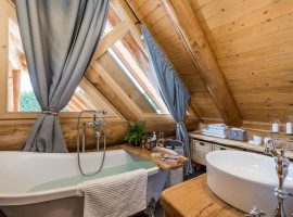 Bathroom in Divjake Log Home eco chalet in Croatia