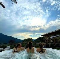 panoramic hot tube