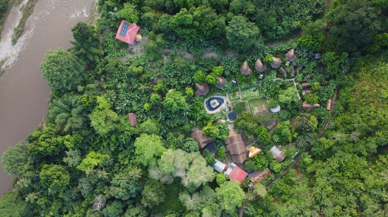 Reconnect with nature in the Colombian jungle