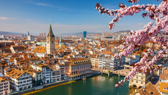 Zurich, the city with a lake view