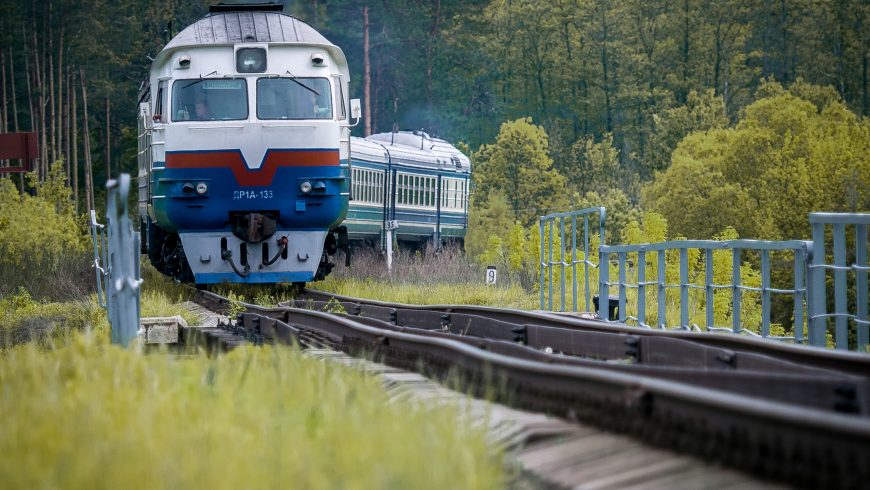 sustainable travel by train