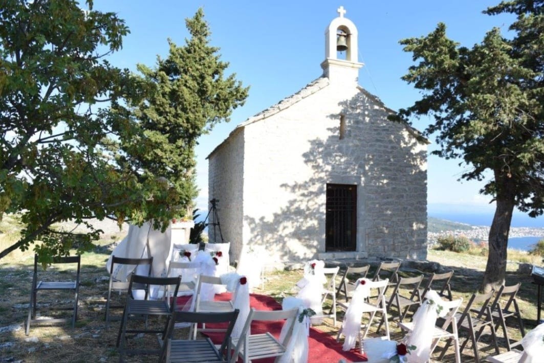 Eco-friendly Wedding at the historic Church of St. Elijah