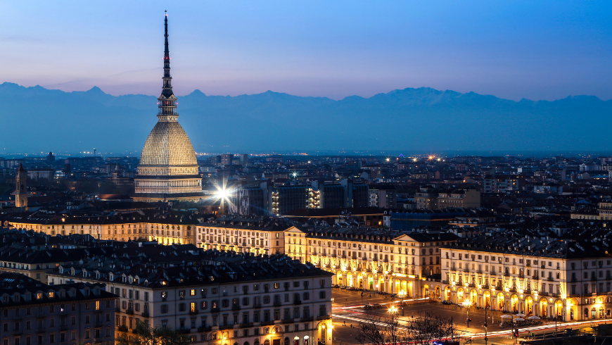 With a train journey in Italy you can also experience a night in a yurt with Turin's view