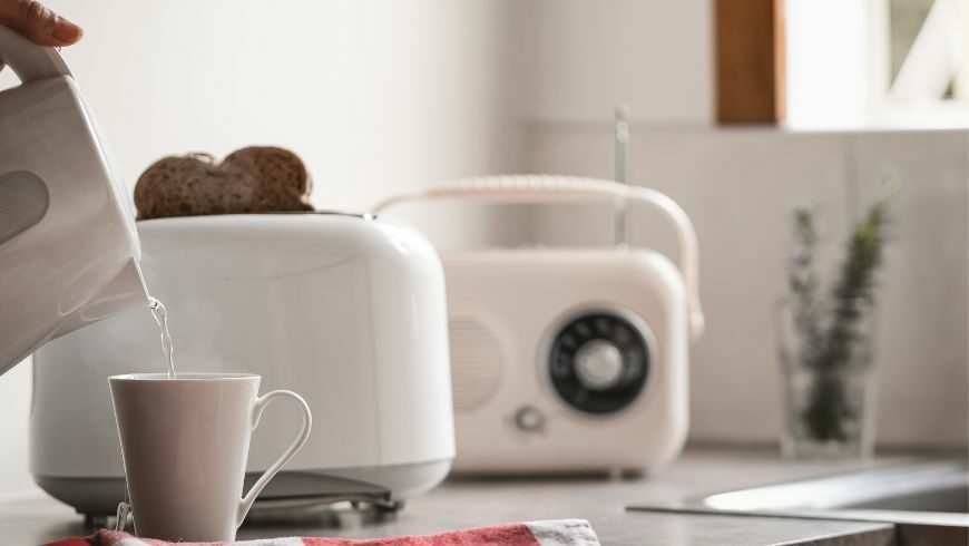 energy-efficient toaster or kettle
