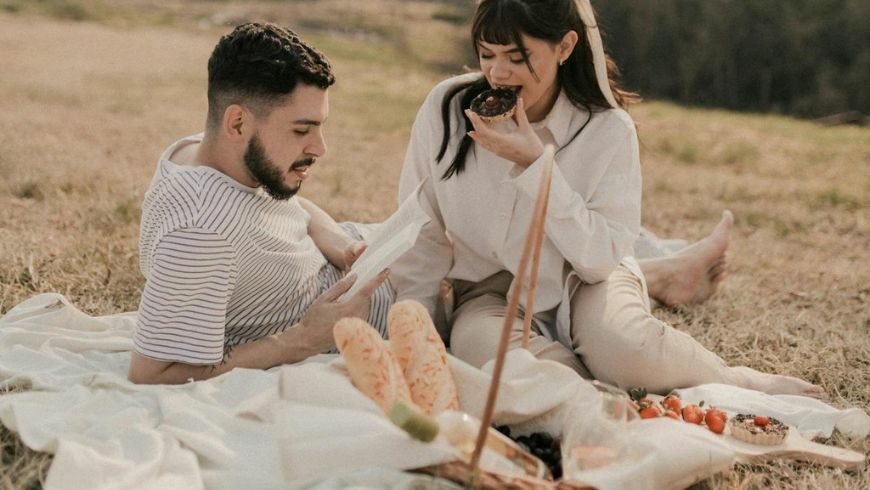 romantic picnic