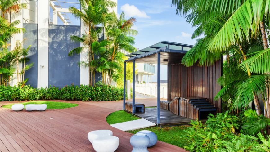 beautiful rooftop garden in Singapore