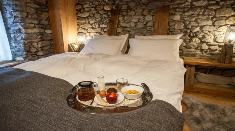 Where to stay in Aosta Valley? At Nuit à Pleiney, magical and welcoming mountain house