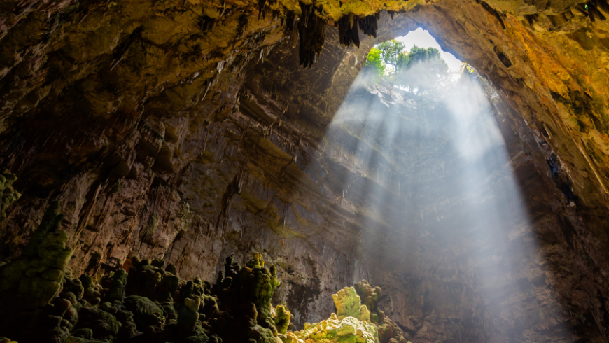 Catsellana Caves, a must in Alta Murgia region