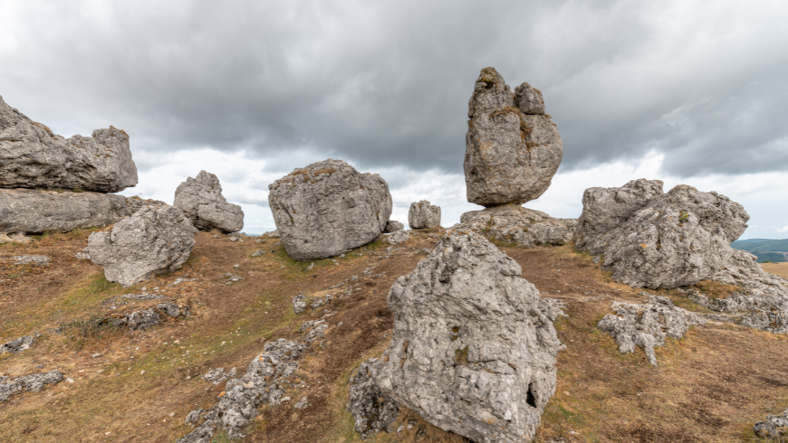 chaos of Nîmes-le-Vieux rocks