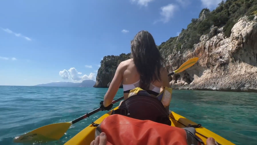 Getting around the coast sustainably: Kayaking from Cala Gonone to Cala Luna