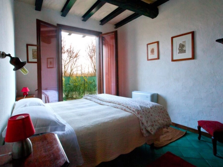 Where to sleep in Cento, near the Giant's Garden