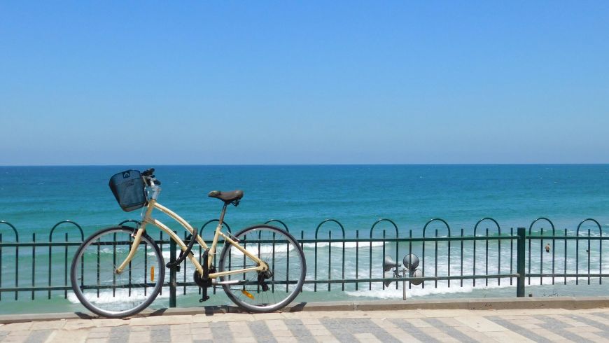Coastline Cycling Routes