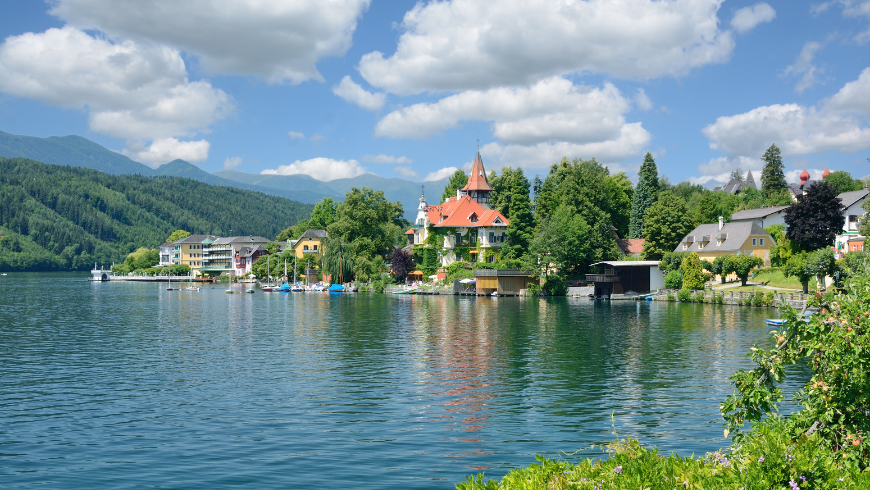 Millstatt am See, Carinthia: view of the lake and sorrounding landscape.