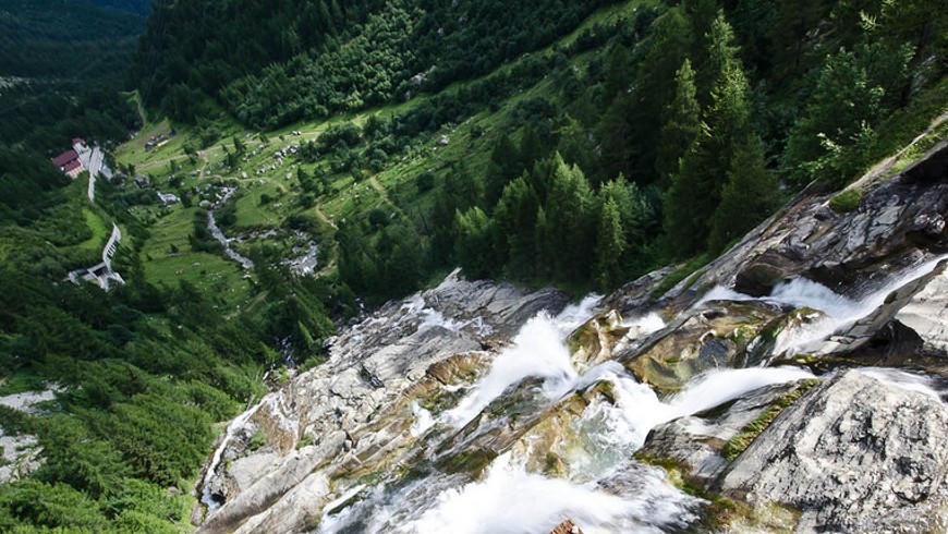 Der Wasserfall von Toce, Val Formazza Tal (Verbania)