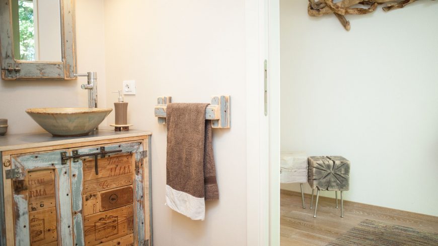 Originelle und kreative Möbel und DIY-Ideen im Eco BNB Il Richiamo del Bosco