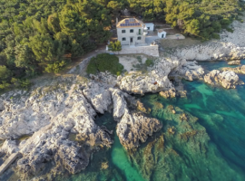 Los faros más bonitos de Europa - Crna Punta Faro - Croacia
